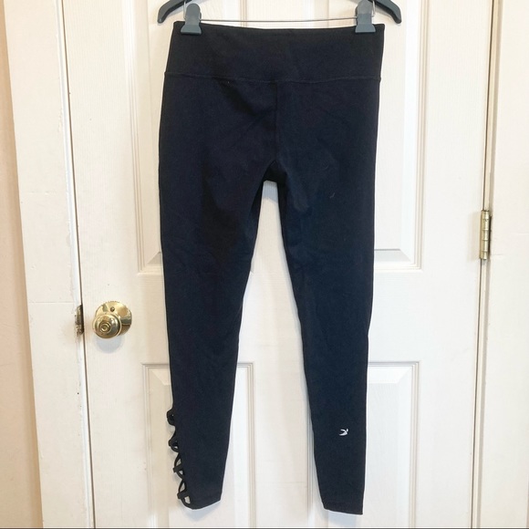 Glyder High Rise Black Criss Cross Lattice Hem Leggings Size Medium - Picture 5 of 9